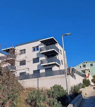 Daire Vista Oasis With Pool And Terrace Trogir