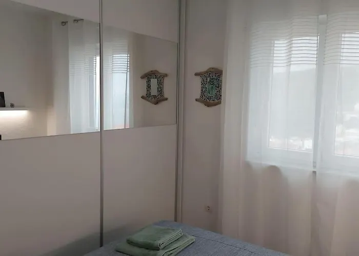 Apartment Vista Oasis With Pool And Terrace *