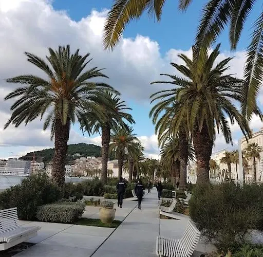 Vista Oasis With Pool And Terrace Apartment Trogir