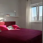 Apartment Vista Oasis With Pool And Terrace