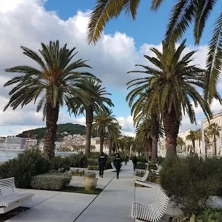 Vista Oasis With Pool And Terrace Apartman Trogir